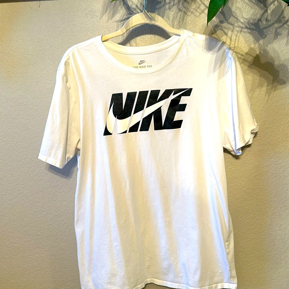 Nike men’s T-shirt